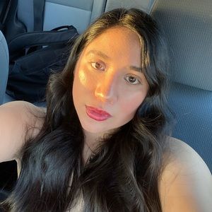 Meet your Posher, Edith